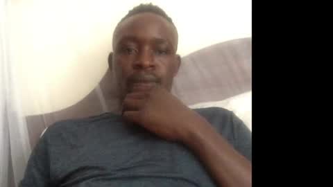 Snapshot of fineebony chatting on 04/30/26, 10:32 HOT AND SWEET online show from 04/30/26, 10:32
