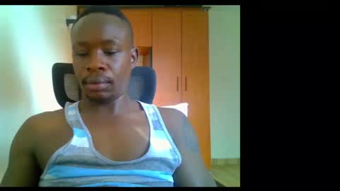 Snapshot of fineebony chatting on 05/22/26, 05:14 HOT AND SWEET online show from 05/22/26, 05:14