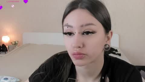 Hey I am Diana   HELP ME TO RICH 100 THUMBS UP online show from 05/18/26, 09:26
