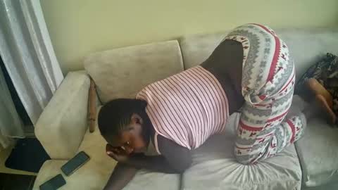 Snapshot of finerossy chatting on 07/15/26, 05:34 finerossy online show from 07/15/26, 05:34