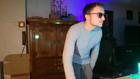 Snapshot of fingerexpert chatting on 10/10/25, 07:13 FingerExpert online show from 10/10/25, 07:13