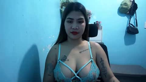 Snapshot of finn13563863 chatting on 04/15/26, 12:01 finn ing geer online show from 04/15/26, 12:01