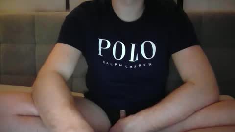 Snapshot of finn_99 chatting on 12/06/24, 07:45 Finn online show from 12/06/24, 07:45