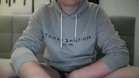 Snapshot of finn_99 chatting on 11/09/25, 07:34 Finn online show from 11/09/25, 07:34