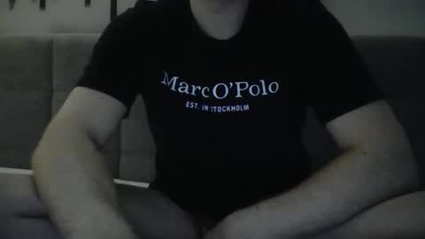 Snapshot of finn_99 chatting on 02/14/26, 04:48 Finn online show from 02/14/26, 04:48