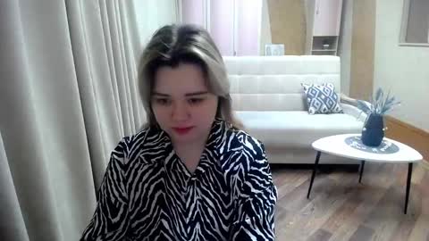 finna_39 online show from 02/25/25, 02:54