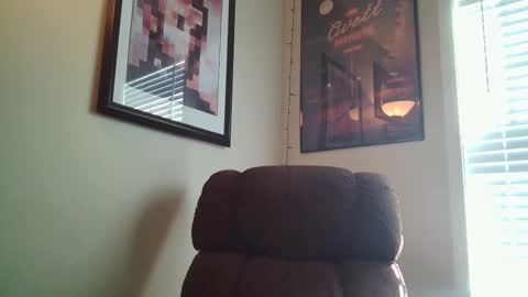Snapshot of finnabun33 chatting on 09/17/25, 05:25 Jake I am Bicurious online show from 09/17/25, 05:25