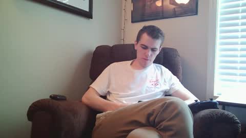 Snapshot of finnabun33 chatting on 10/07/25, 07:00 Jake I am Bicurious online show from 10/07/25, 07:00