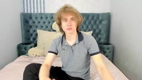 Snapshot of finnbev chatting on 06/17/26, 08:43 finnbev online show from 06/17/26, 08:43
