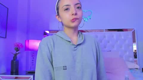 Snapshot of finnky1 chatting on 02/11/25, 10:15 finnky1 online show from 02/11/25, 10:15