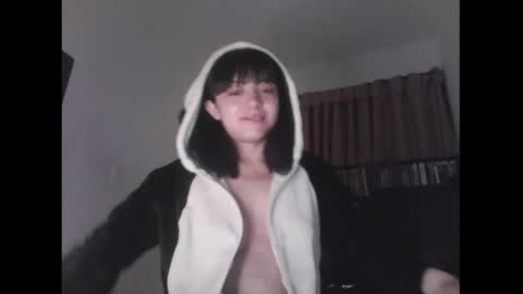 Snapshot of finnky1 chatting on 09/10/25, 04:23 finnky1 online show from 09/10/25, 04:23