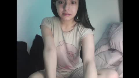 Snapshot of finnky1 chatting on 10/11/25, 04:22 finnky1 online show from 10/11/25, 04:22