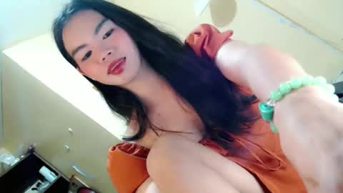 FIONA online show from 04/05/26, 04:48