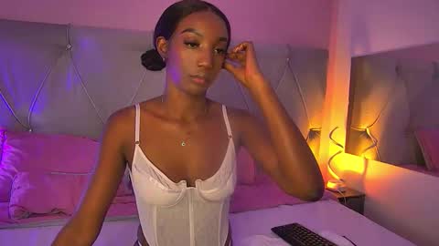 Fiorela Lenin  online show from 03/16/26, 06:34