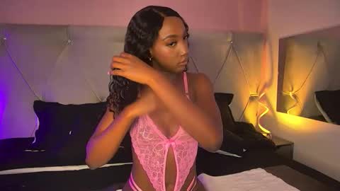 Fiorela Lenin  online show from 04/17/26, 06:55