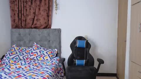 F I O R E L L A  online show from 03/20/26, 04:17