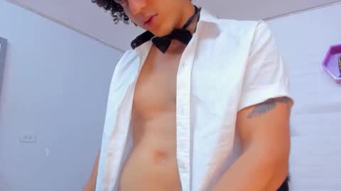 fire_boy69 online show from 10/31/25, 05:47