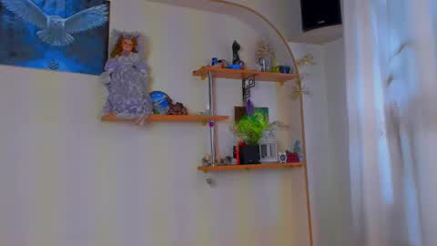 fire_luna online show from 02/10/26, 05:33