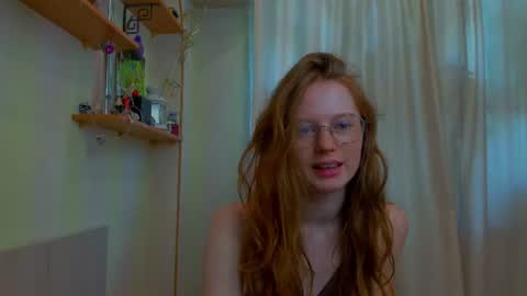 fire_luna online show from 06/09/26, 07:20