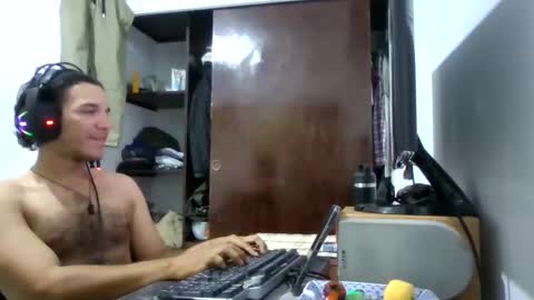 Ricardo online show from 12/25/24, 12:37