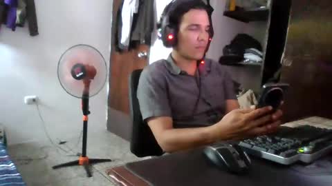 Ricardo online show from 12/25/24, 11:11