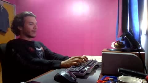 Ricardo online show from 02/22/25, 04:09