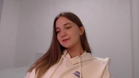 Snapshot of fireflies_fly_ chatting on 09/14/25, 07:46 fireflies_fly_ online show from 09/14/25, 07:46