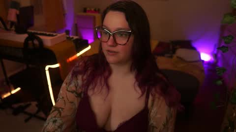 Snapshot of fireproofcuriousity chatting on 03/26/26, 02:28 Lio Roxy online show from 03/26/26, 02:28