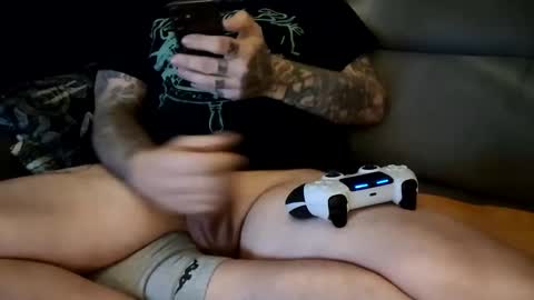 Snapshot of firestarter3517 chatting on 12/09/24, 01:07 Sam aus Hamburg online show from 12/09/24, 01:07