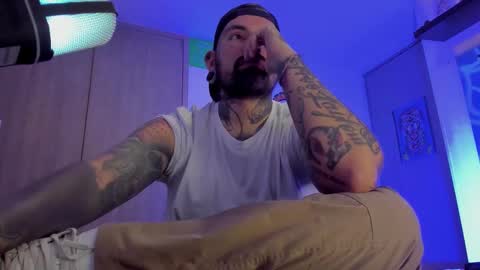 fisherrman666 online show from 10/31/25, 03:57