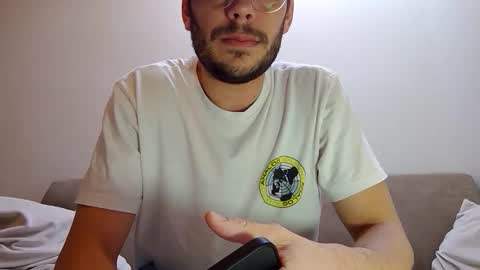 Snapshot of fit__will chatting on 03/25/26, 12:33 fit__will online show from 03/25/26, 12:33