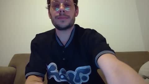 Snapshot of fit__will chatting on 04/05/26, 12:19 fit__will online show from 04/05/26, 12:19