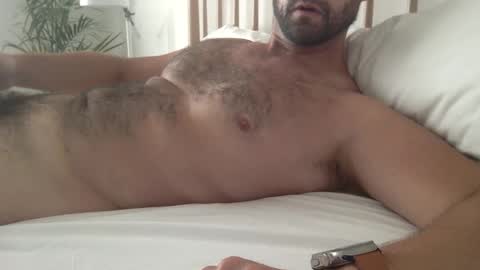 Snapshot of fit_guy_89 chatting on 09/12/25, 05:02 fit_guy_89 online show from 09/12/25, 05:02