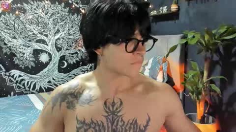 Snapshot of fit_prince_ chatting on 02/25/25, 02:25 David hotman online show from 02/25/25, 02:25