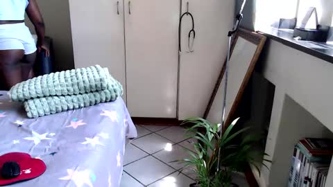 Snapshot of fitblair66_ chatting on 11/20/25, 11:43 fitblair66_ online show from 11/20/25, 11:43