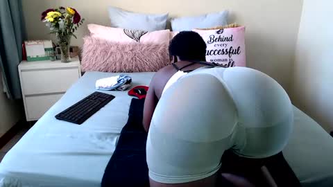 fitblair66_ online show from 04/08/26, 12:49