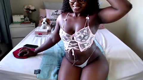 Snapshot of fitblair66_ chatting on 05/03/26, 01:50 fitblair66_ online show from 05/03/26, 01:50