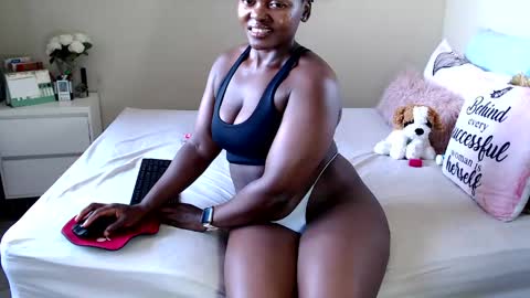 Snapshot of fitblair66_ chatting on 05/15/26, 12:12 fitblair66_ online show from 05/15/26, 12:12