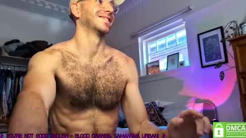 Snapshot of fitfinn_ chatting on 09/22/25, 01:18 finn online show from 09/22/25, 01:18