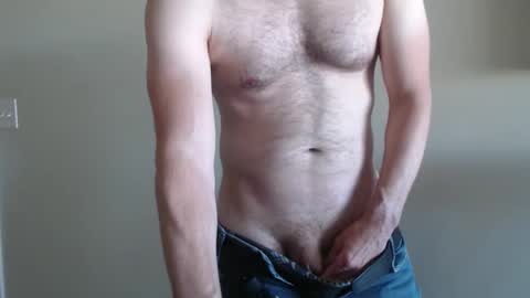 Snapshot of fithubby80 chatting on 11/06/25, 03:46 fithubby80 online show from 11/06/25, 03:46