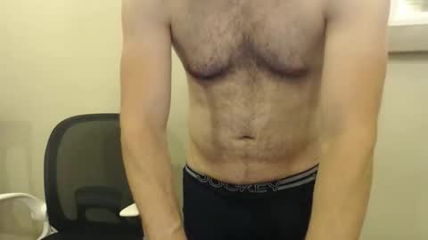 Snapshot of fithubby80 chatting on 11/22/25, 12:09 fithubby80 online show from 11/22/25, 12:09