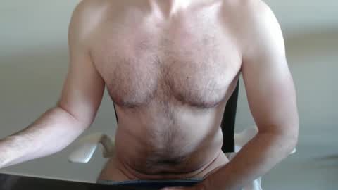 Snapshot of fithubby80 chatting on 02/27/26, 03:12 fithubby80 online show from 02/27/26, 03:12