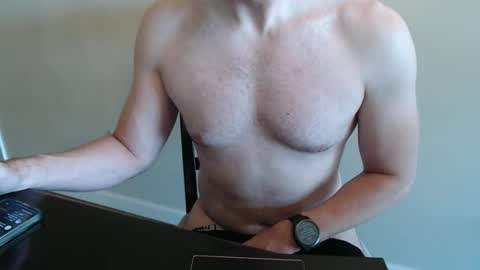 Snapshot of fithubby80 chatting on 03/28/26, 05:12 fithubby80 online show from 03/28/26, 05:12