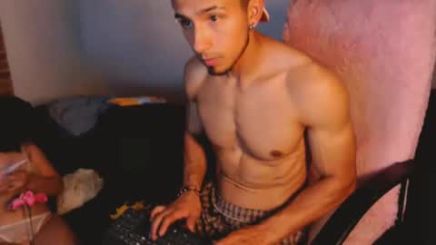 Snapshot of fitnescalientes chatting on 12/06/24, 08:29 fitnescalientes online show from 12/06/24, 08:29