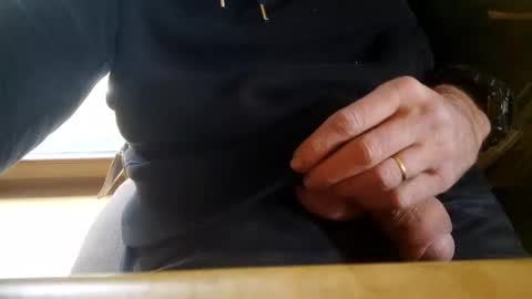 Snapshot of fiveforwilly1 chatting on 01/03/25, 01:36 Markus online show from 01/03/25, 01:36