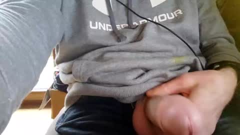 Snapshot of fiveforwilly1 chatting on 02/22/25, 03:58 Markus online show from 02/22/25, 03:58