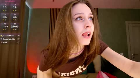 im Linda please give me thumbs up online show from 03/11/26, 03:23