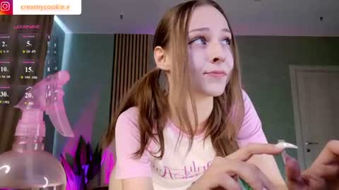 im Linda please give me thumbs up online show from 07/01/26, 03:08