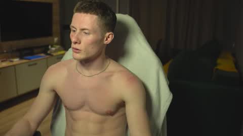 Snapshot of fixsicki chatting on 11/19/25, 07:25 Eren. online show from 11/19/25, 07:25