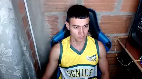 Snapshot of flacolatind chatting on 01/02/25, 02:43 FLACO online show from 01/02/25, 02:43